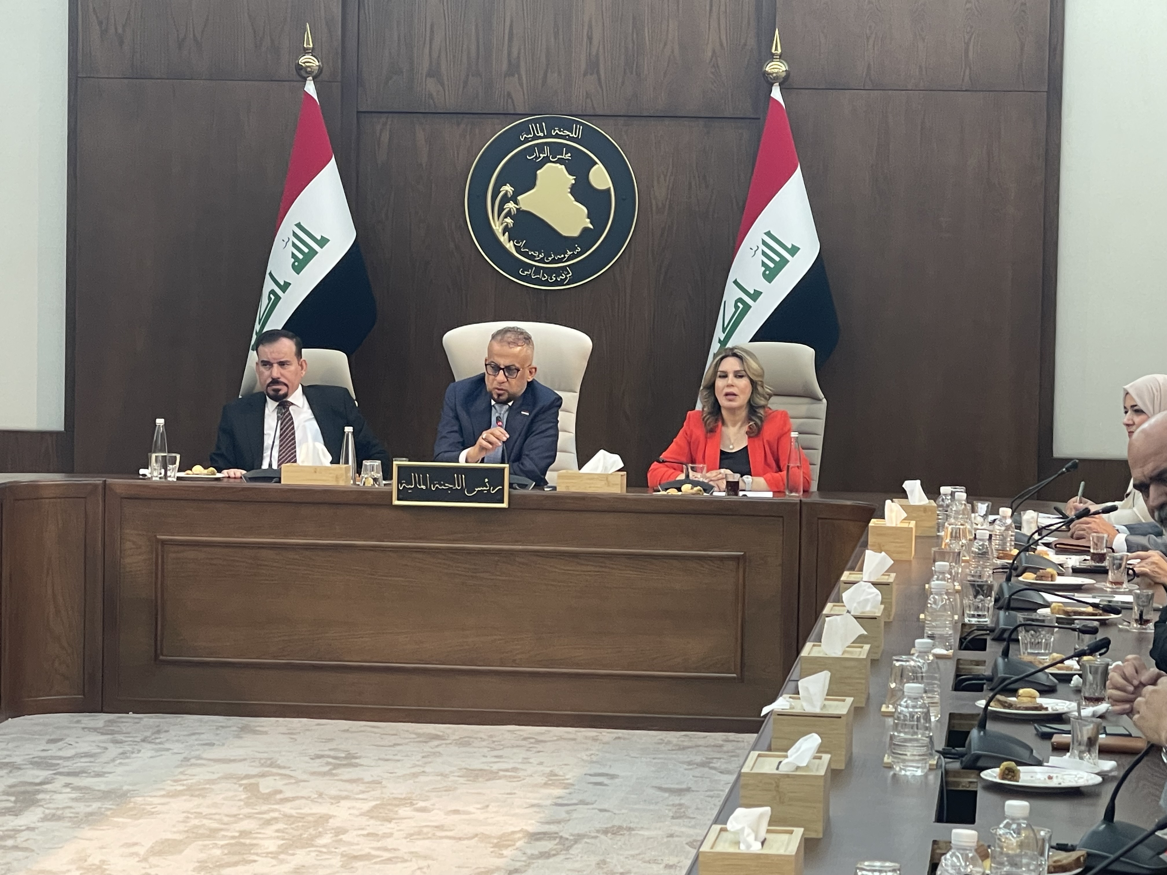 نحو موازنة أقل اعتماداً على النفط.. اجتماع نيابي مع وزير المالية لبحث مسودة مشروع قانون الموازنة