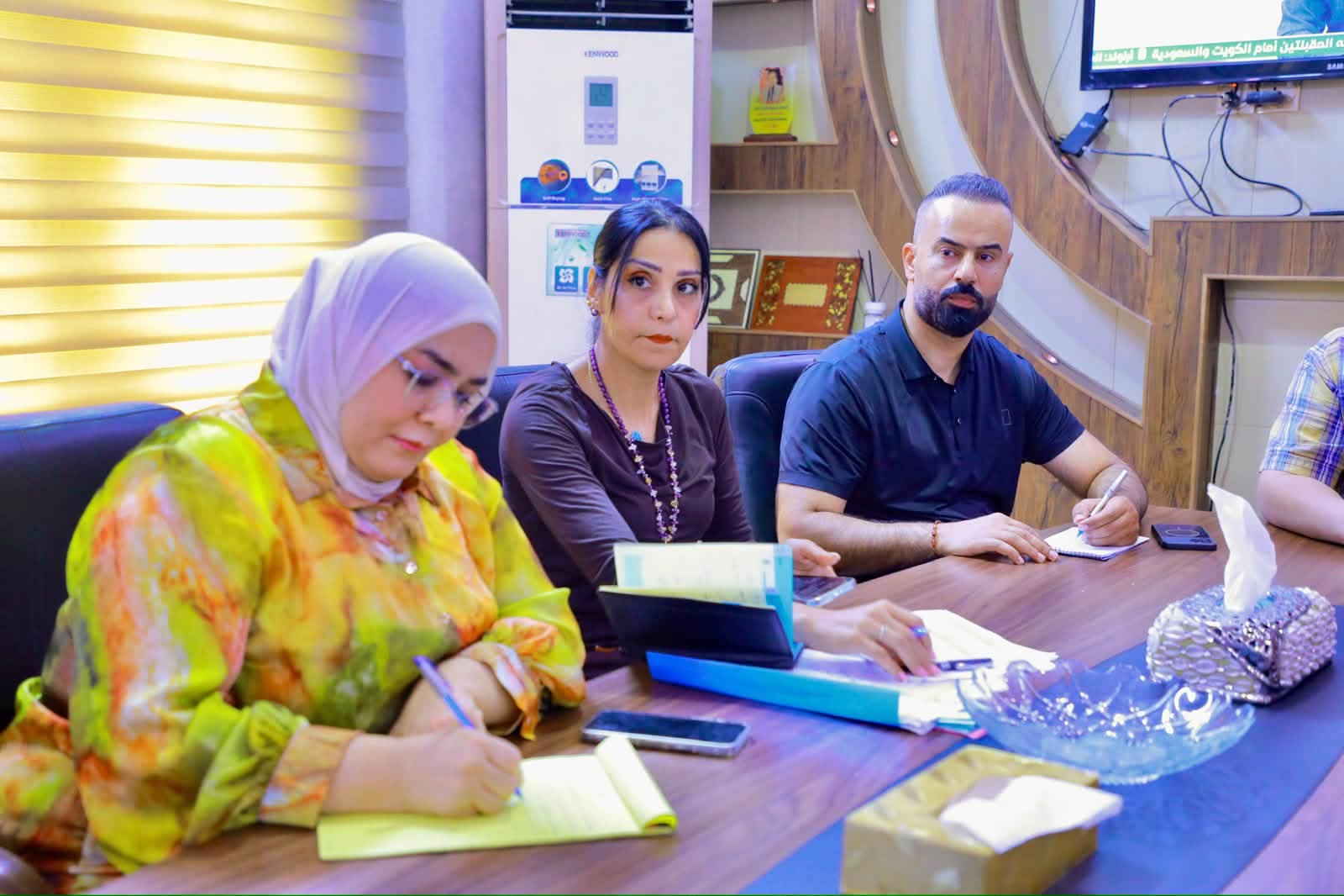 وزارة الشباب والرياضة تبحث التحضيرات الخاصة باحتفالية يوم السيادة