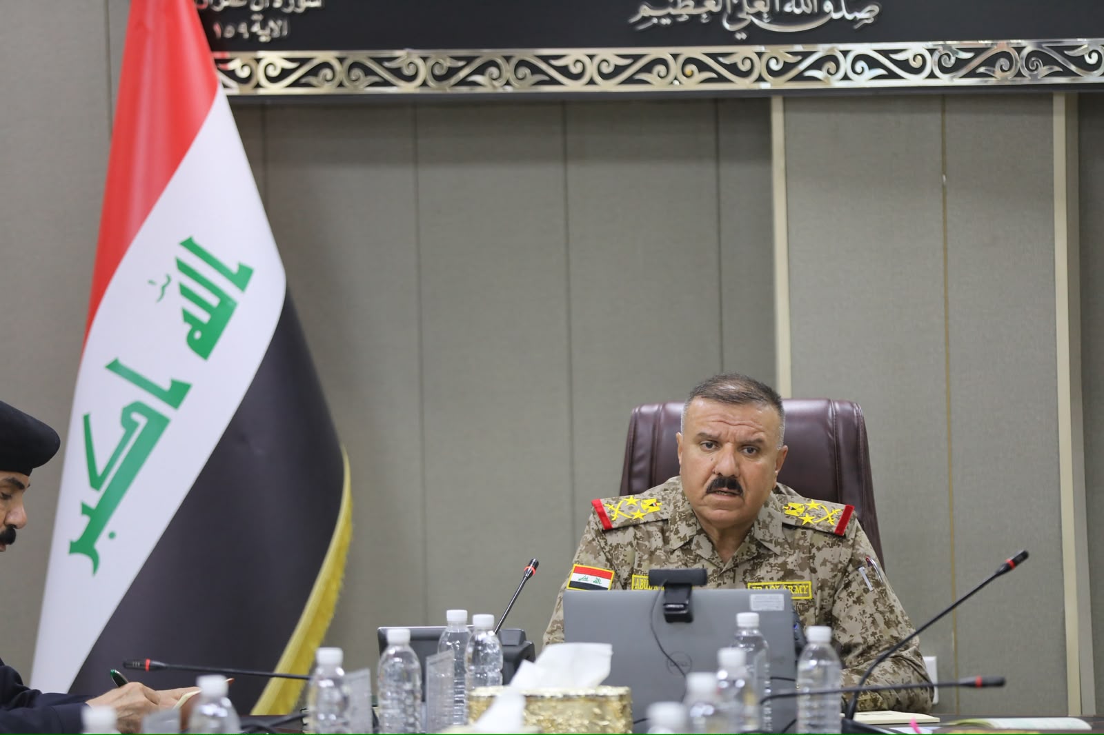 مدير مكتب القائد العام  يترأس اجتماعاً  لبحث توزيع المهام بين القوات الامنية والعسكرية